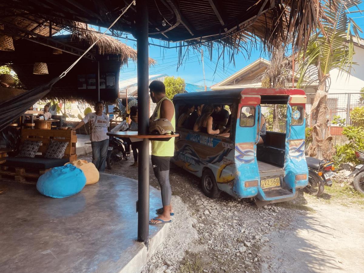 Maayong Hostel (Adults Only) Moalboal Bagian luar foto