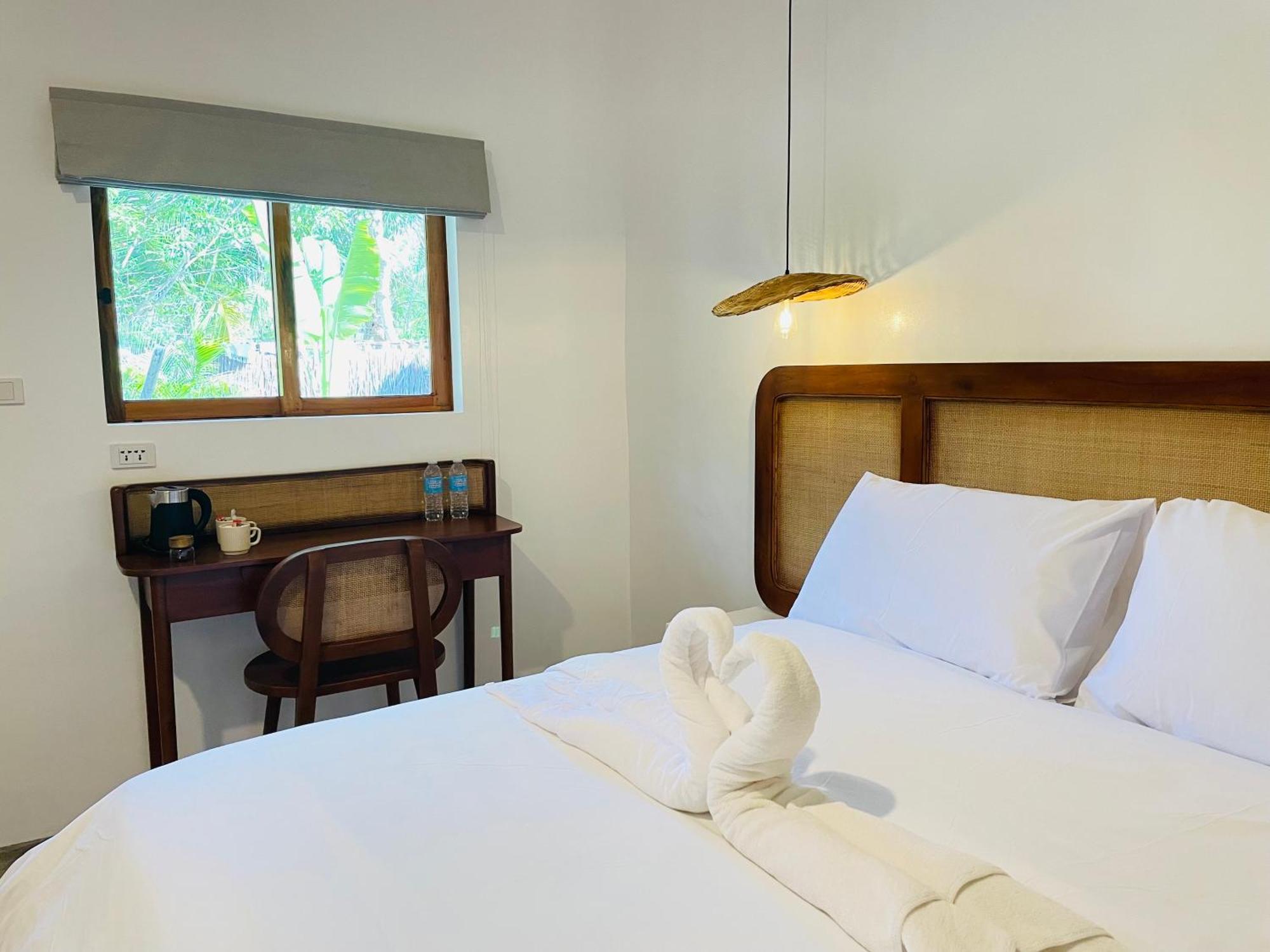 Maayong Hostel (Adults Only) Moalboal Bagian luar foto