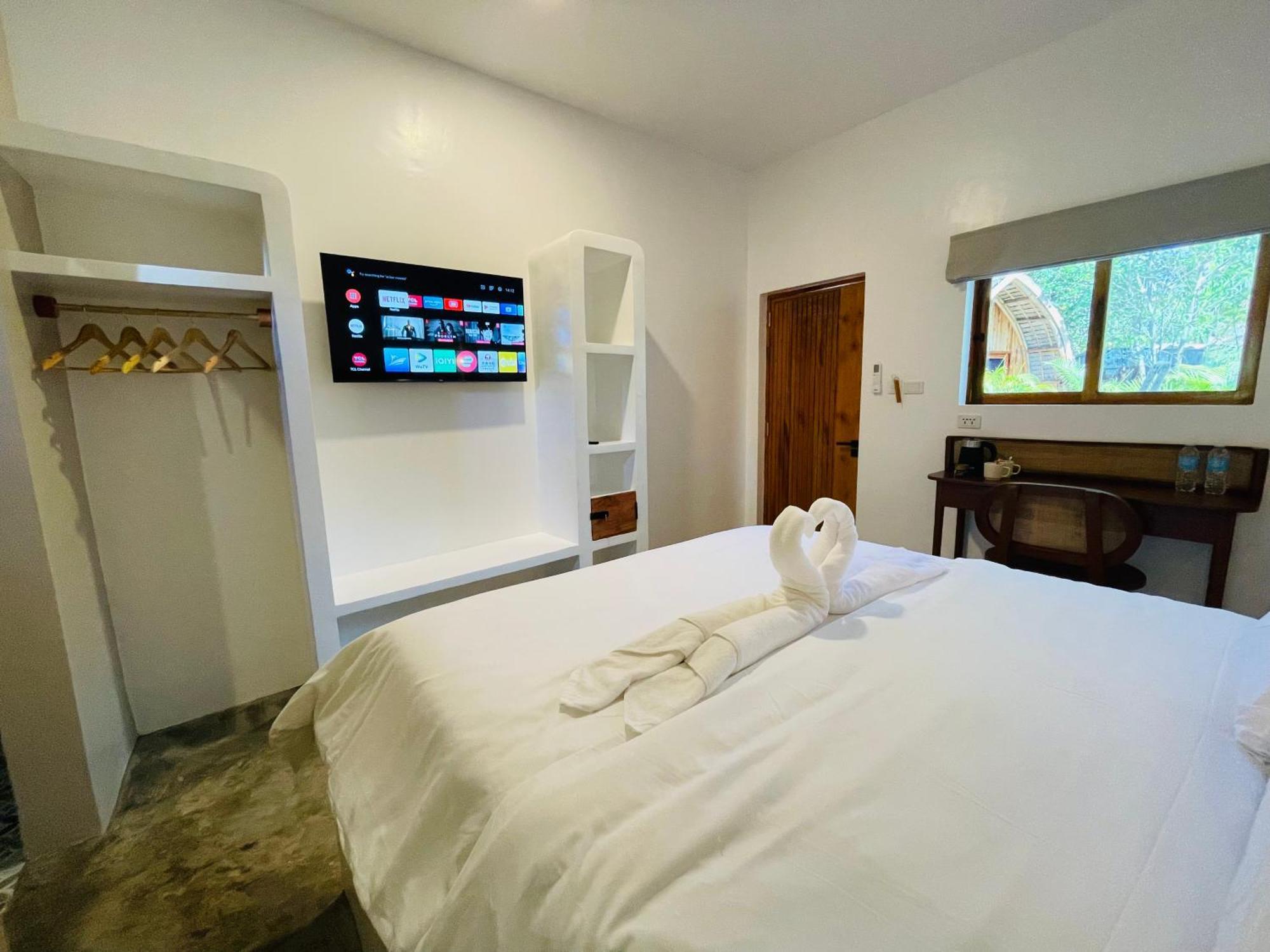 Maayong Hostel (Adults Only) Moalboal Bagian luar foto