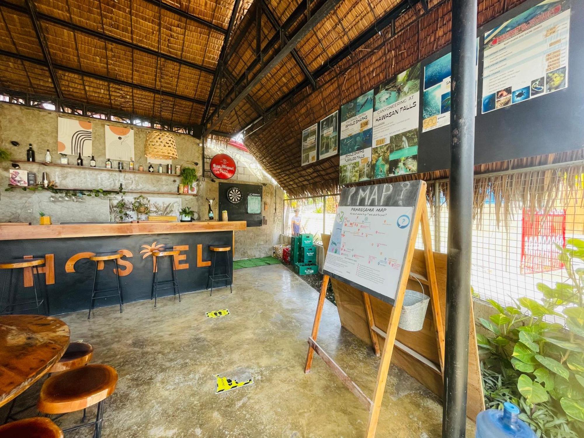 Maayong Hostel (Adults Only) Moalboal Bagian luar foto