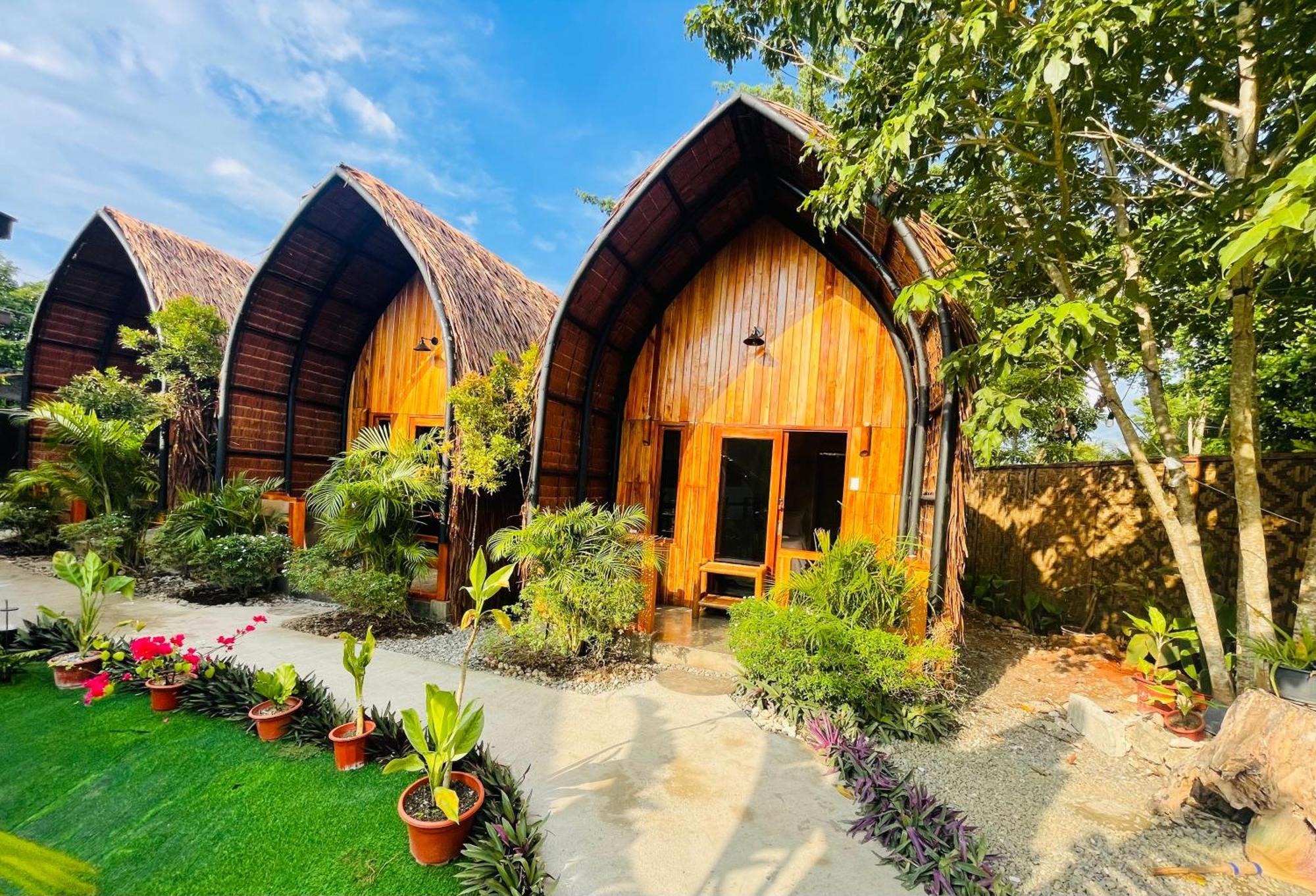 Maayong Hostel (Adults Only) Moalboal Bagian luar foto